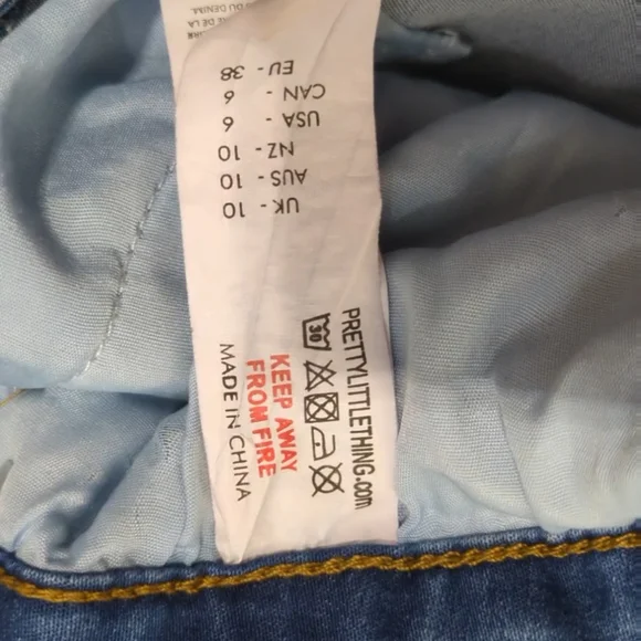 PrettyLittleThing Women's Skinny Blue Jeans Size 10 - Picture 6 of 8